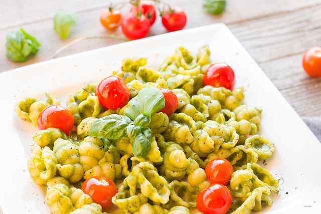 macarrão ao molho pesto